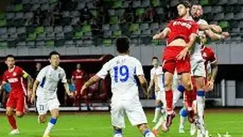 國足硬傷初顯：開局緩慢依賴體力耗敵